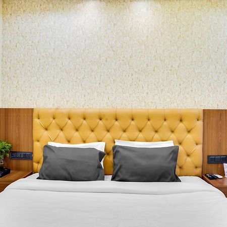 בהופאל Hotel O Anjaney Palace מראה חיצוני תמונה