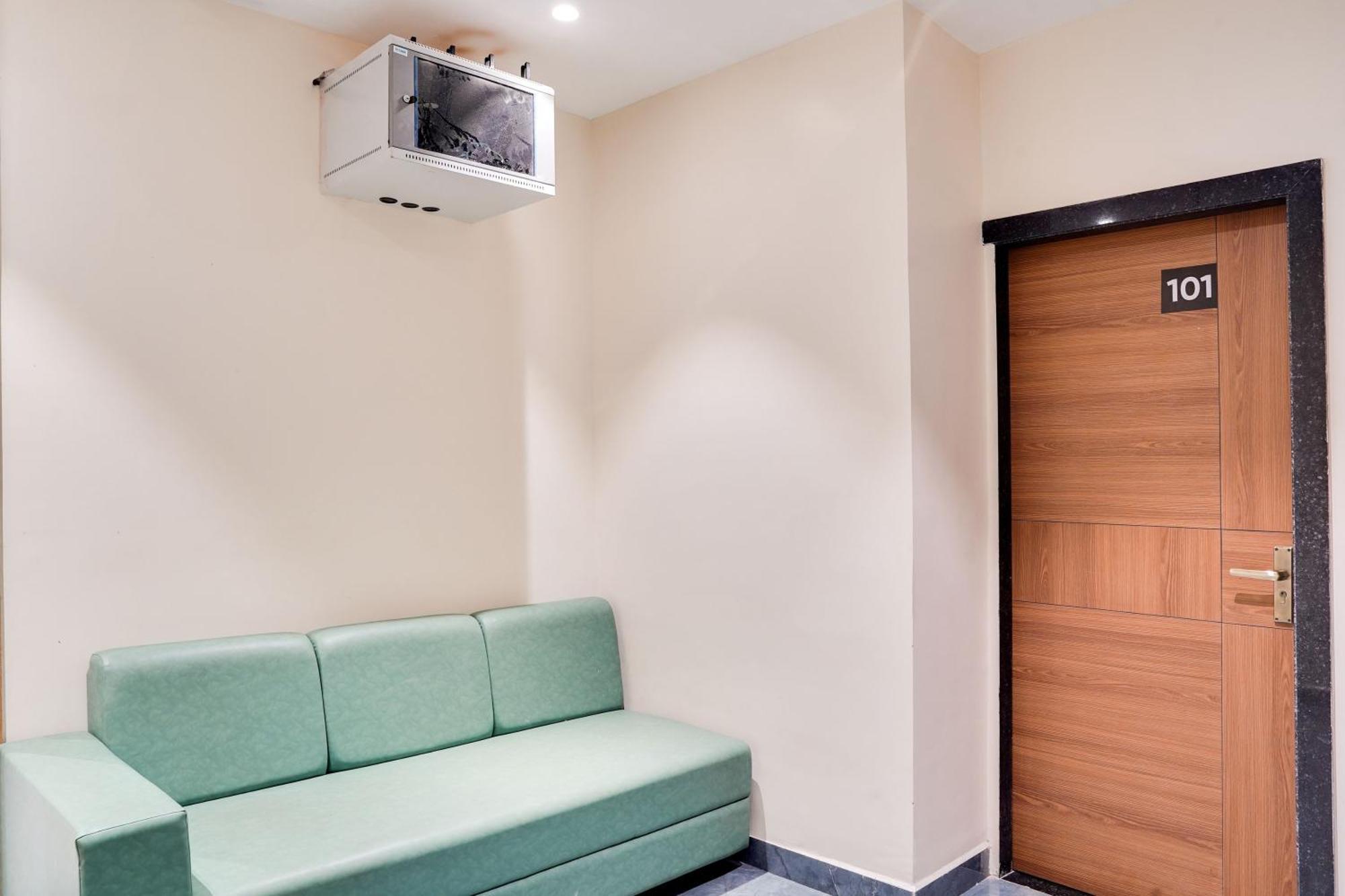 בהופאל Hotel O Anjaney Palace מראה חיצוני תמונה