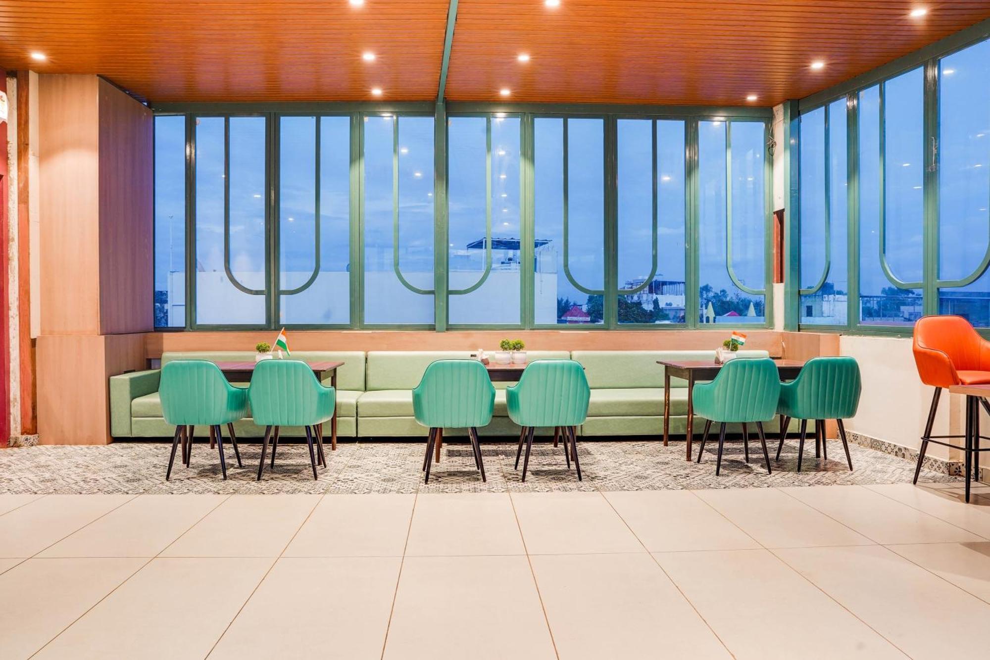 בהופאל Hotel O Anjaney Palace מראה חיצוני תמונה
