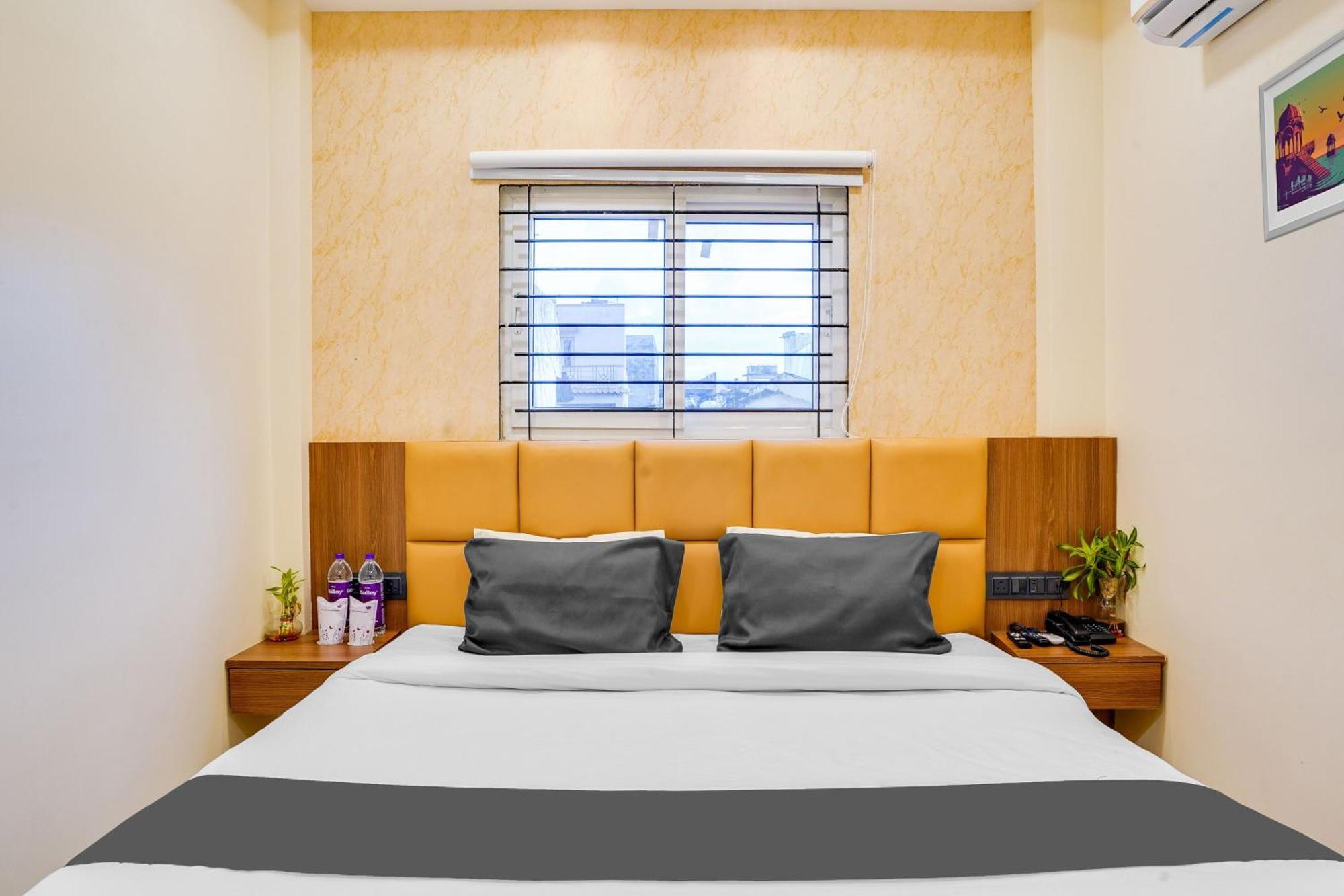 בהופאל Hotel O Anjaney Palace מראה חיצוני תמונה